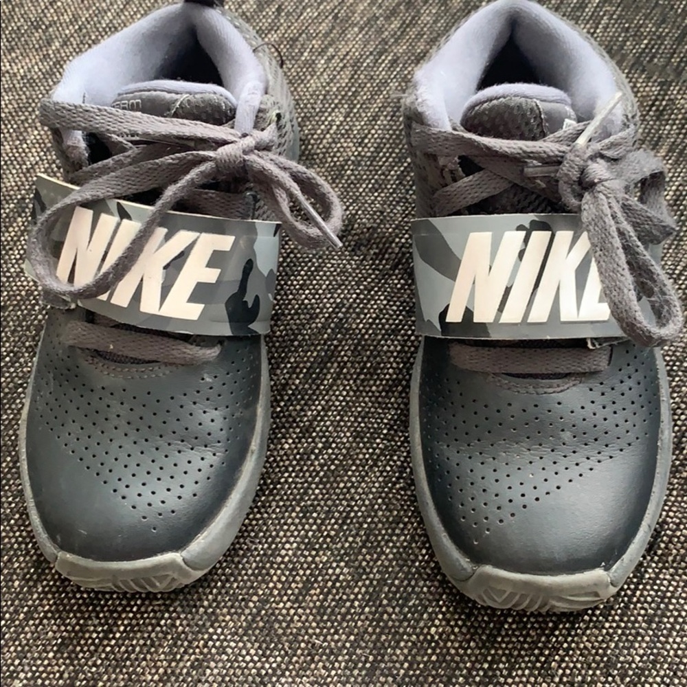 Boys size 12 Nike sneakers tie with Velcro